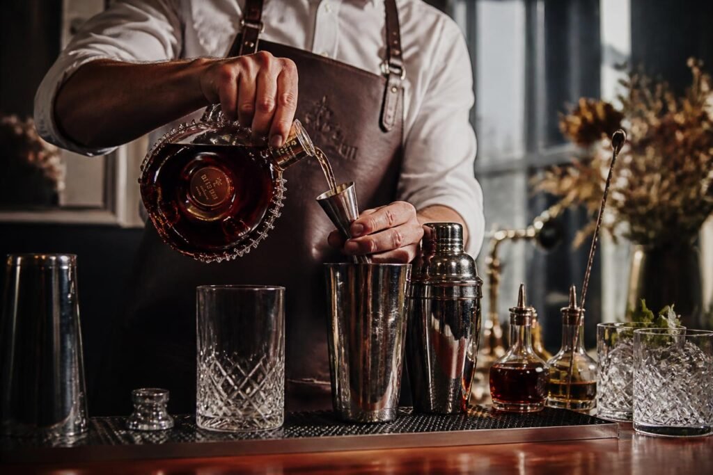 découvrez nos conseils étape par étape pour préparer un cocktail au cognac parfait, alliant saveurs et élégance pour régaler vos invités.