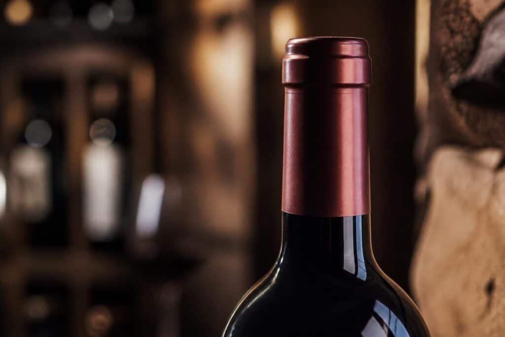 découvrez tout sur la capsule de vin et son importance dans la préservation des arômes et de la qualité du vin.